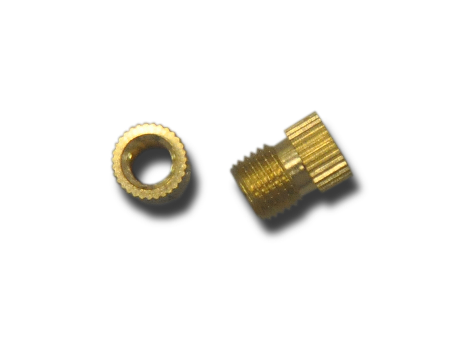 Adaptateur pour embout de pompe
